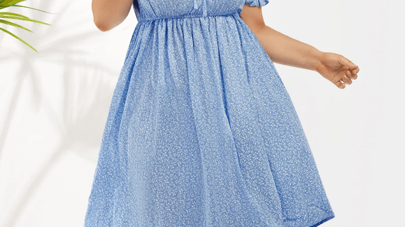 Cozy and comfortable plus-size garments for easy weekend days