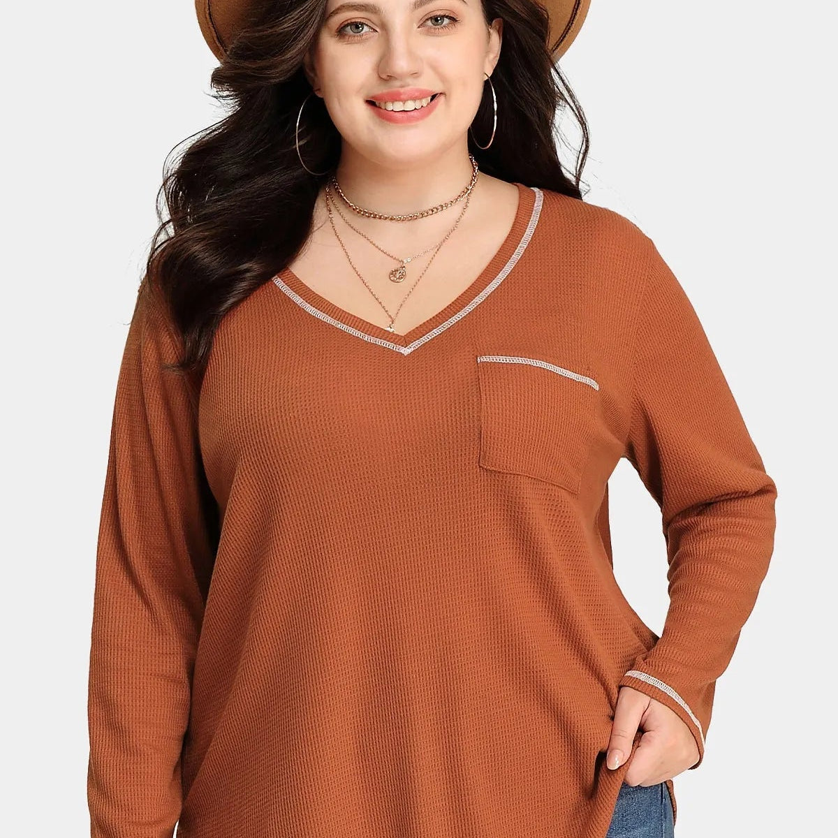 Strukturiertes Strick-Langarmhemd mit V-Ausschnitt und Tasche