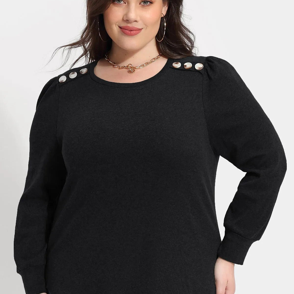 Chemise à col ras du cou unie avec boutons aux épaules