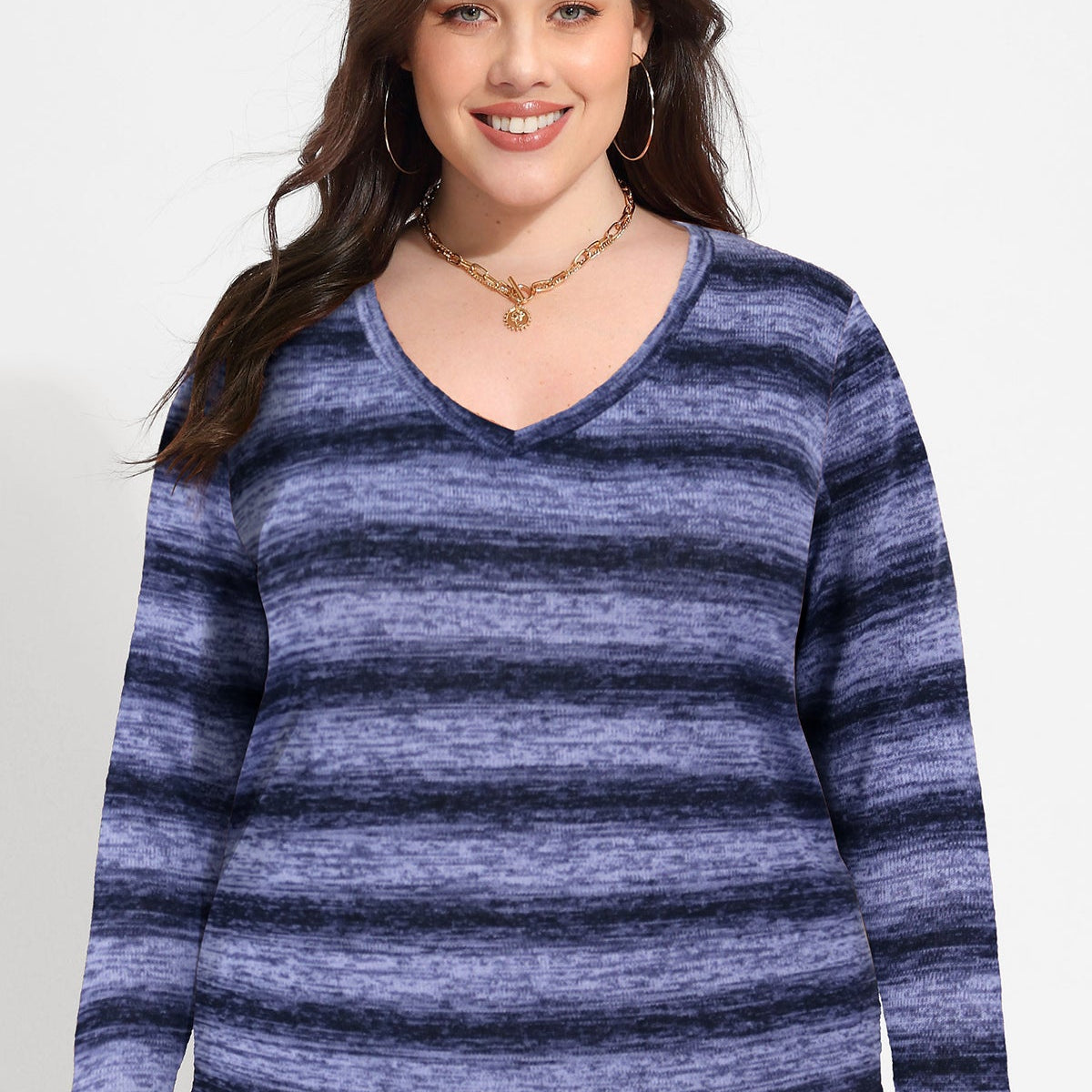 Chemise rayée à manches longues et col en V