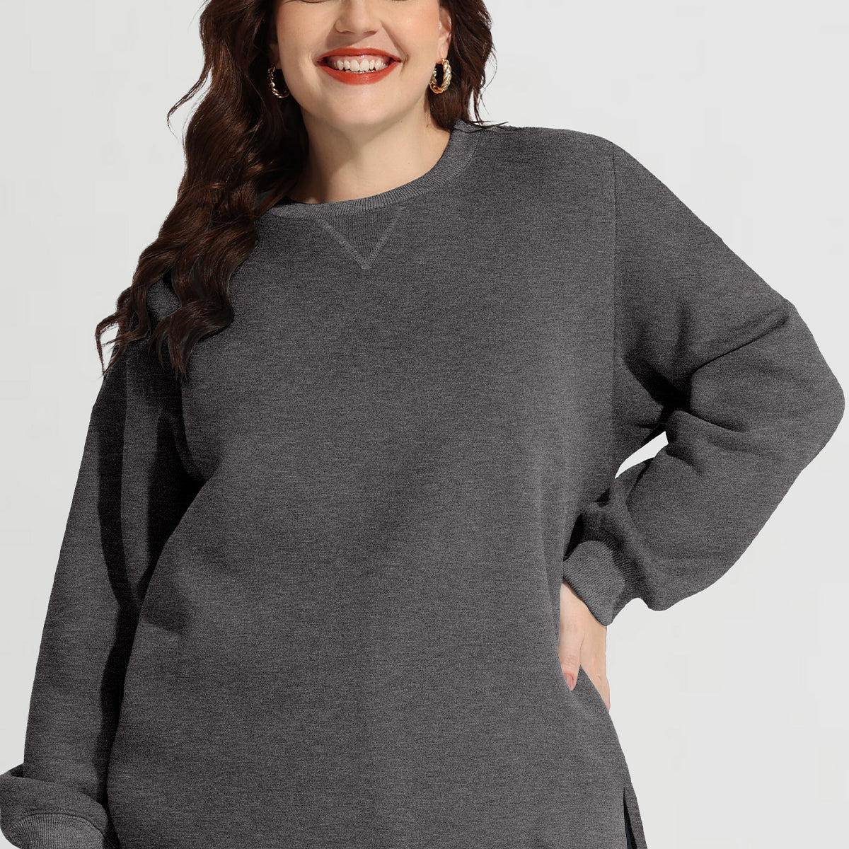 Sweat-shirt basique à manches longues et ourlet fendu uni