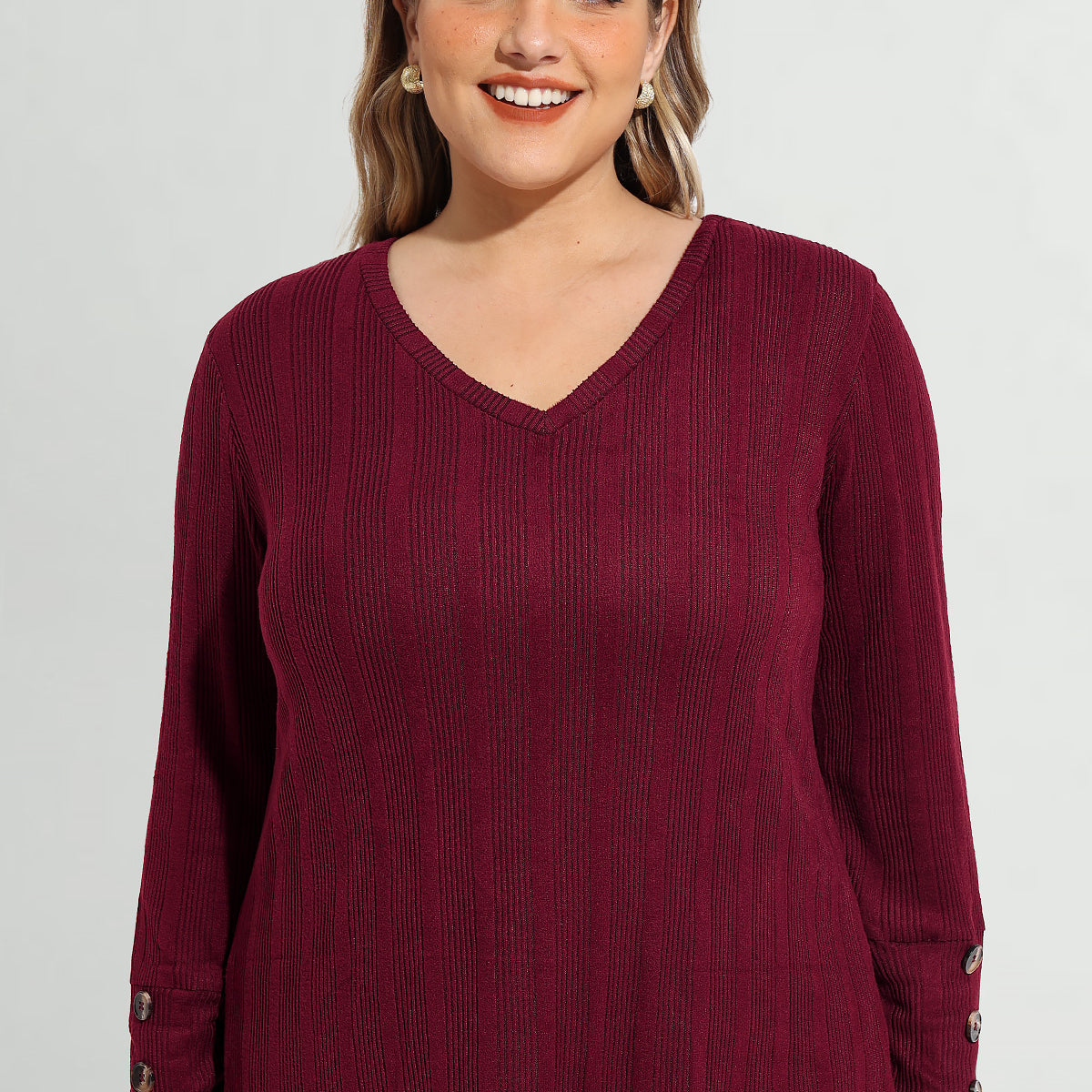 T-shirt uni à manches longues et col en U à trois boutons