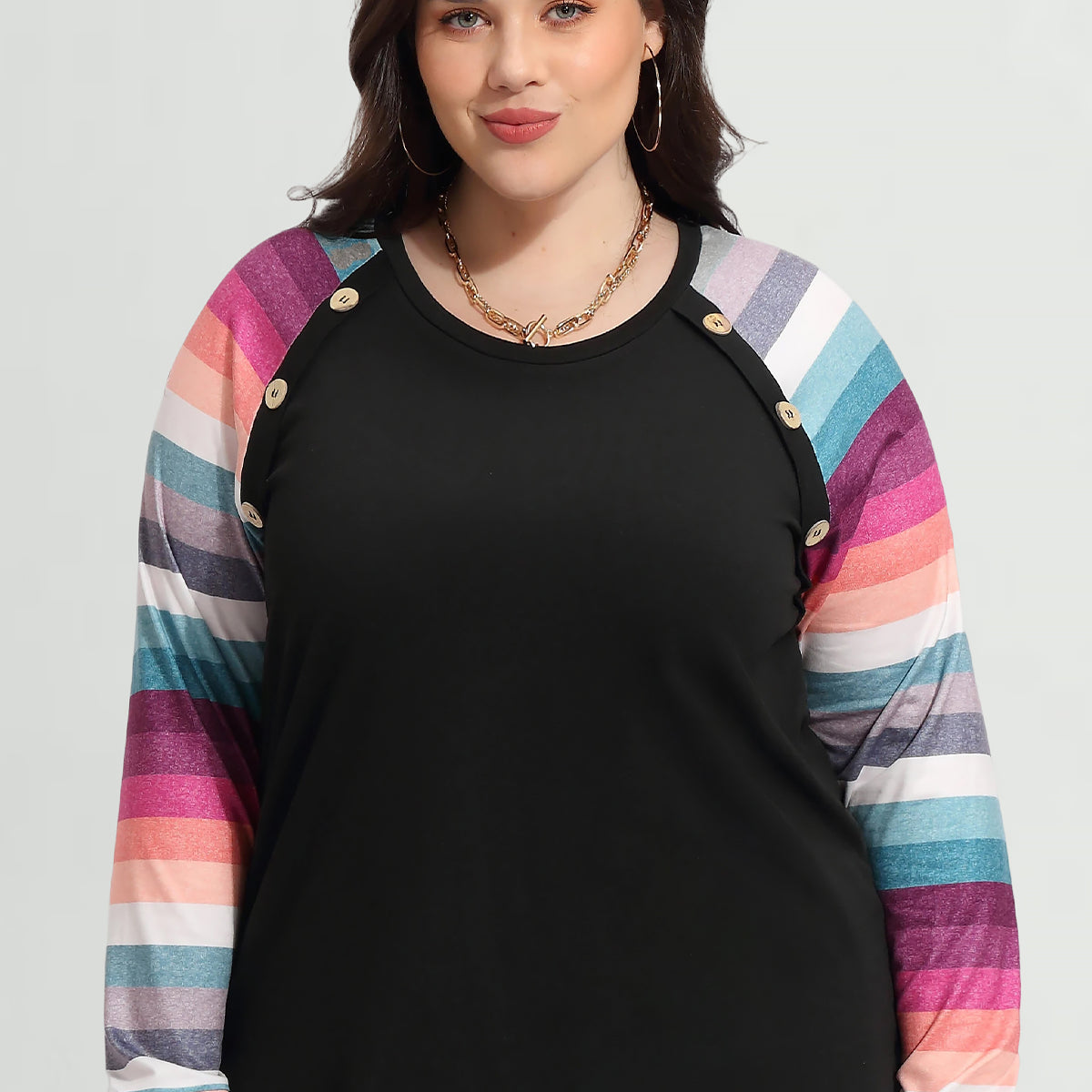 Raglan-Rundhalsshirt mit Regenbogenstreifen und Colorblock
