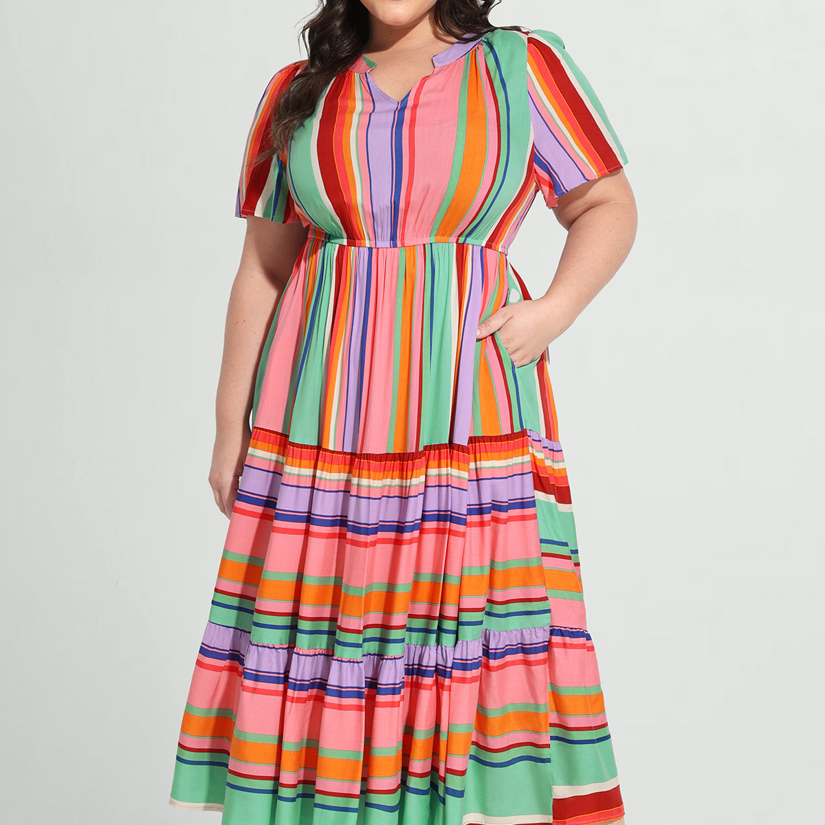 Ritera – Lässiges, schickes Sommerkleid mit Blumenmuster und Taschen