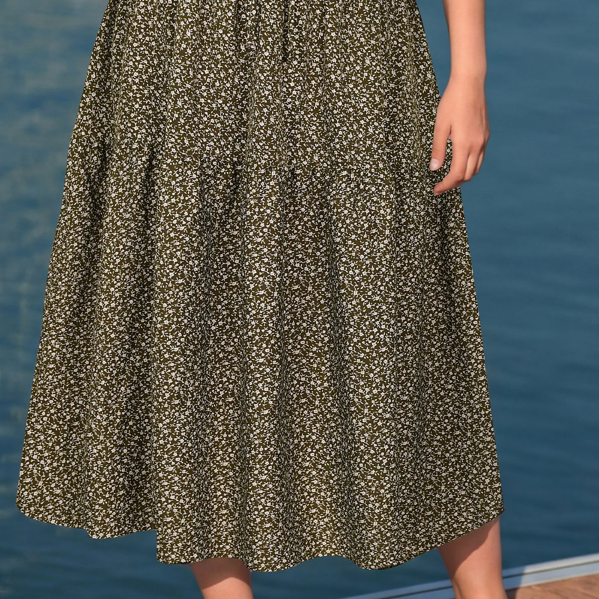 Ditsy Floral Pockets Midi Skirt