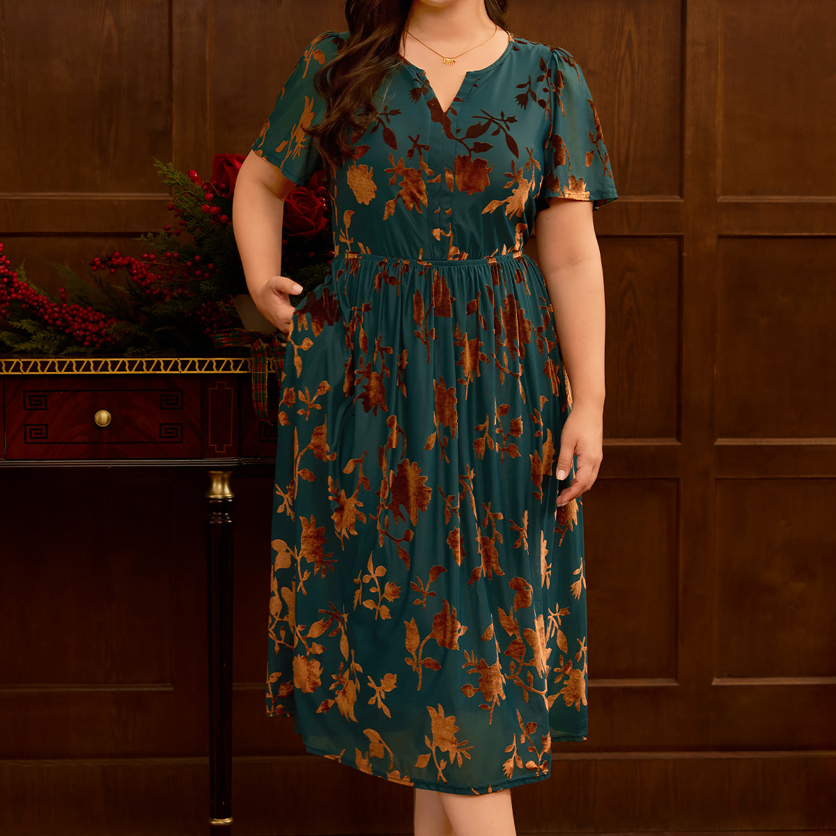 Pockets Notched V-Neck Floral Midi Dress