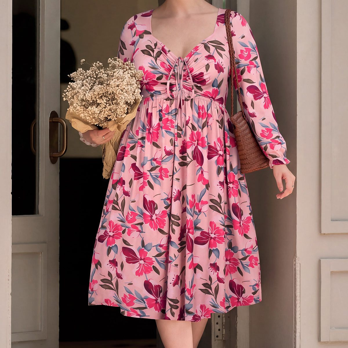 Ritera Pockets Floral Print Sweetheart Tie-Front Midi Dress