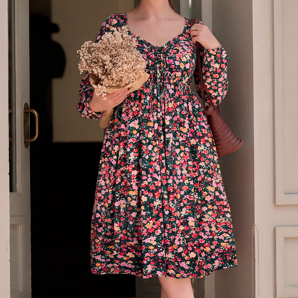 Ritera Pockets Floral Print Sweetheart Tie-Front Midi Dress