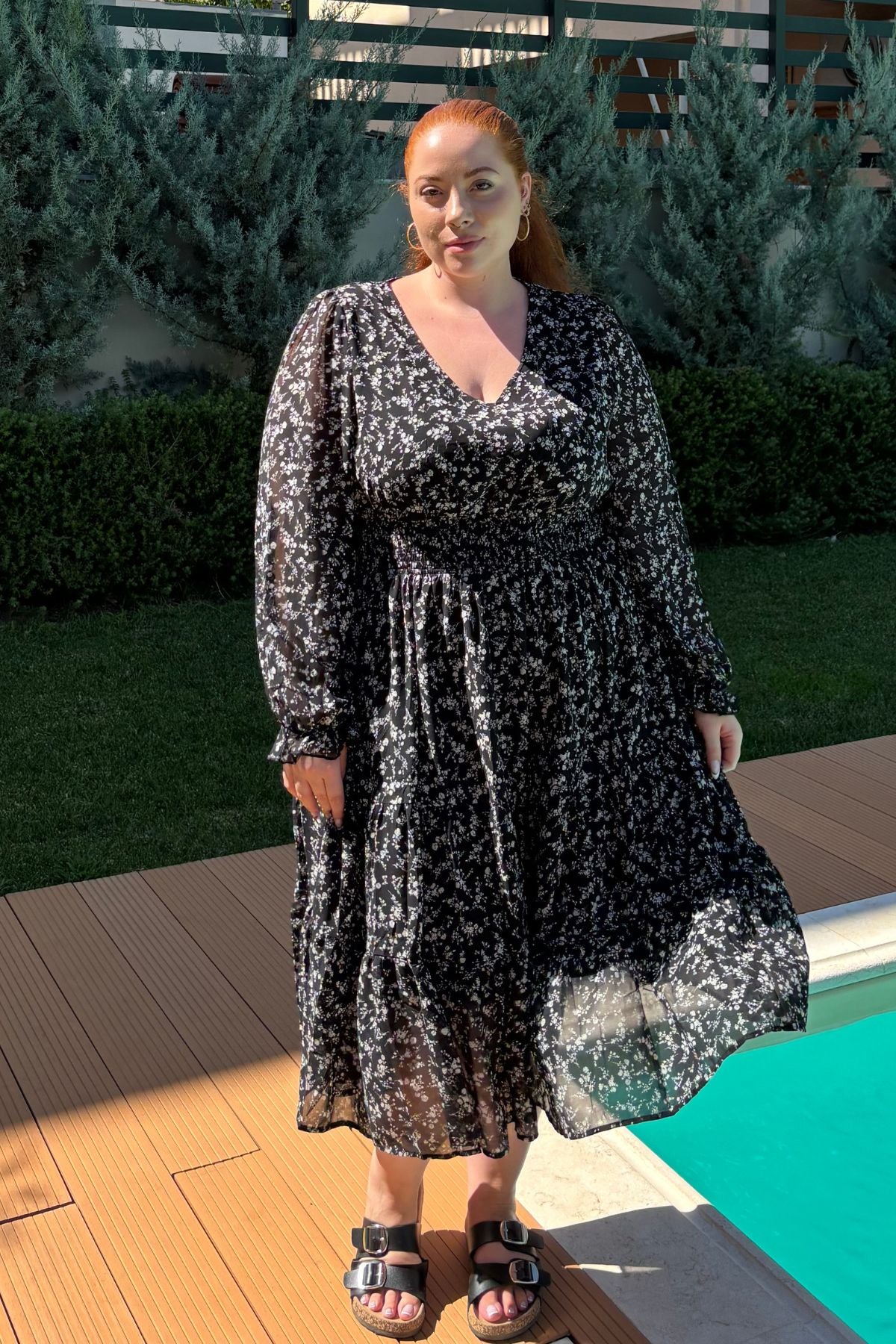 Ritera Pockets Floral Smocked Waist Long Sleeve Tiered Midi Dress